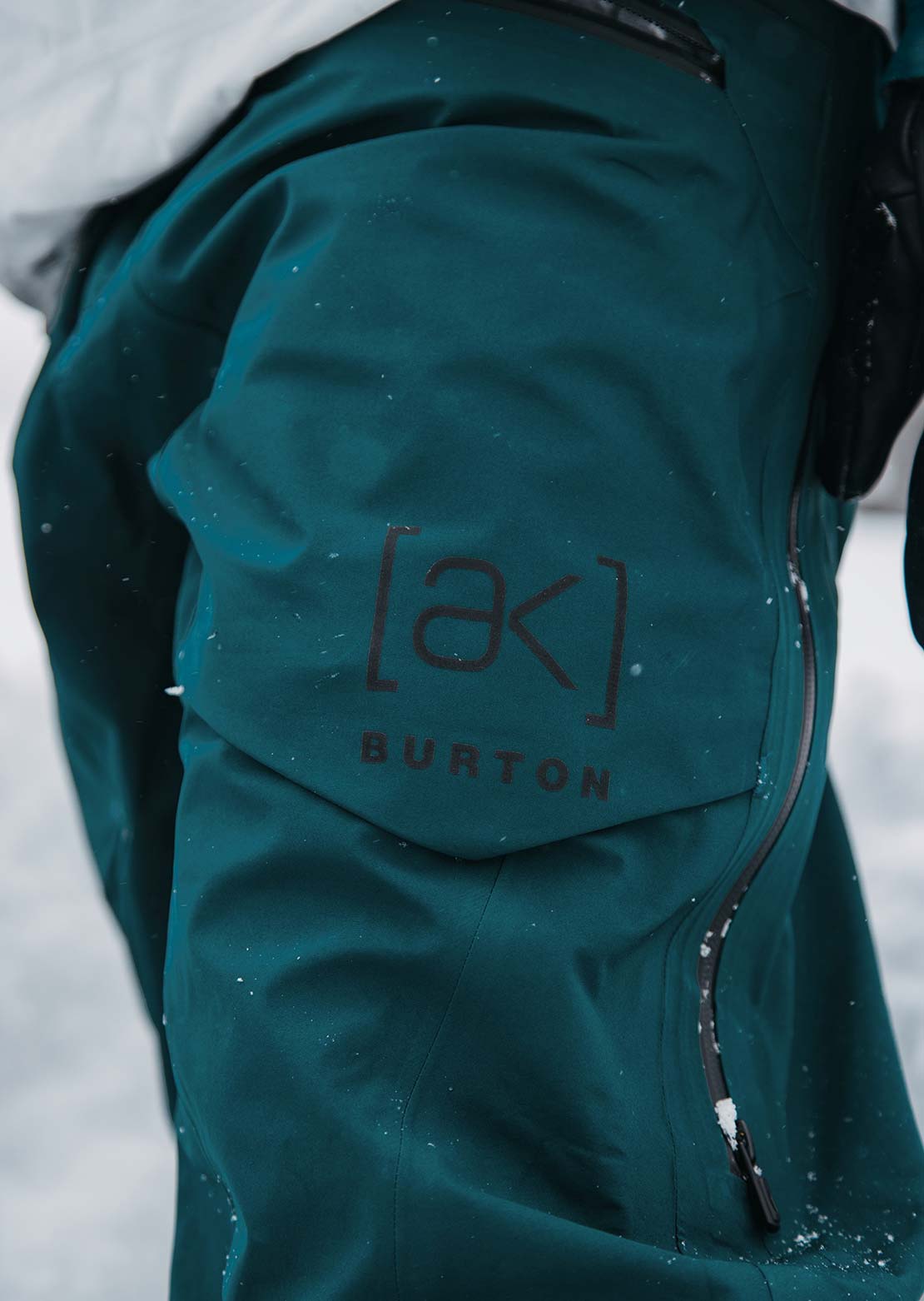 Burton AK Men&#39;s GORE-TEX 3L Freebird Stretch Bib Pants Deep Eemrald