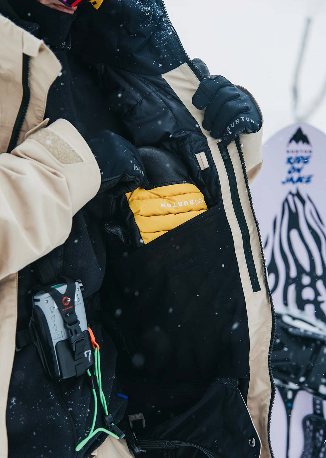 Burton AK Men's GORE-TEX Swash Jacket Summit Taupe