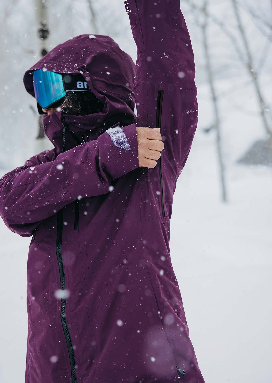 Burton AK Women's GORE-TEX 2L Upshift Jacket Purple Root