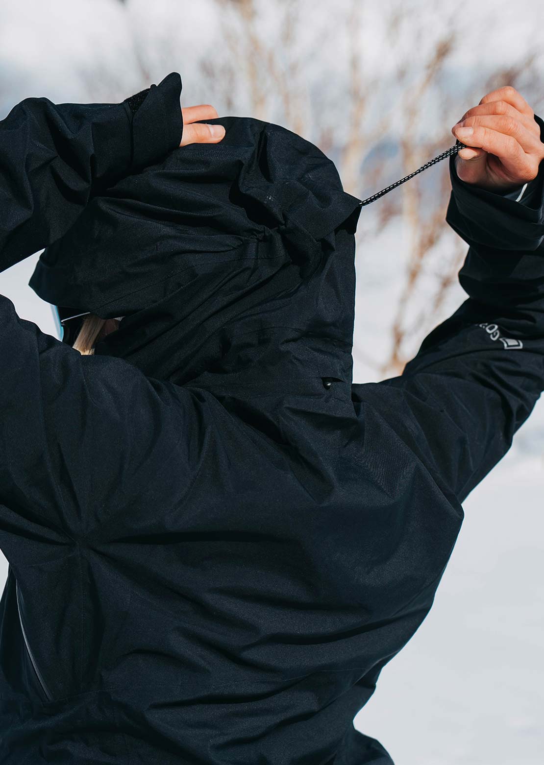 Burton AK Women's GORE-TEX 2L Upshift Jacket True Black
