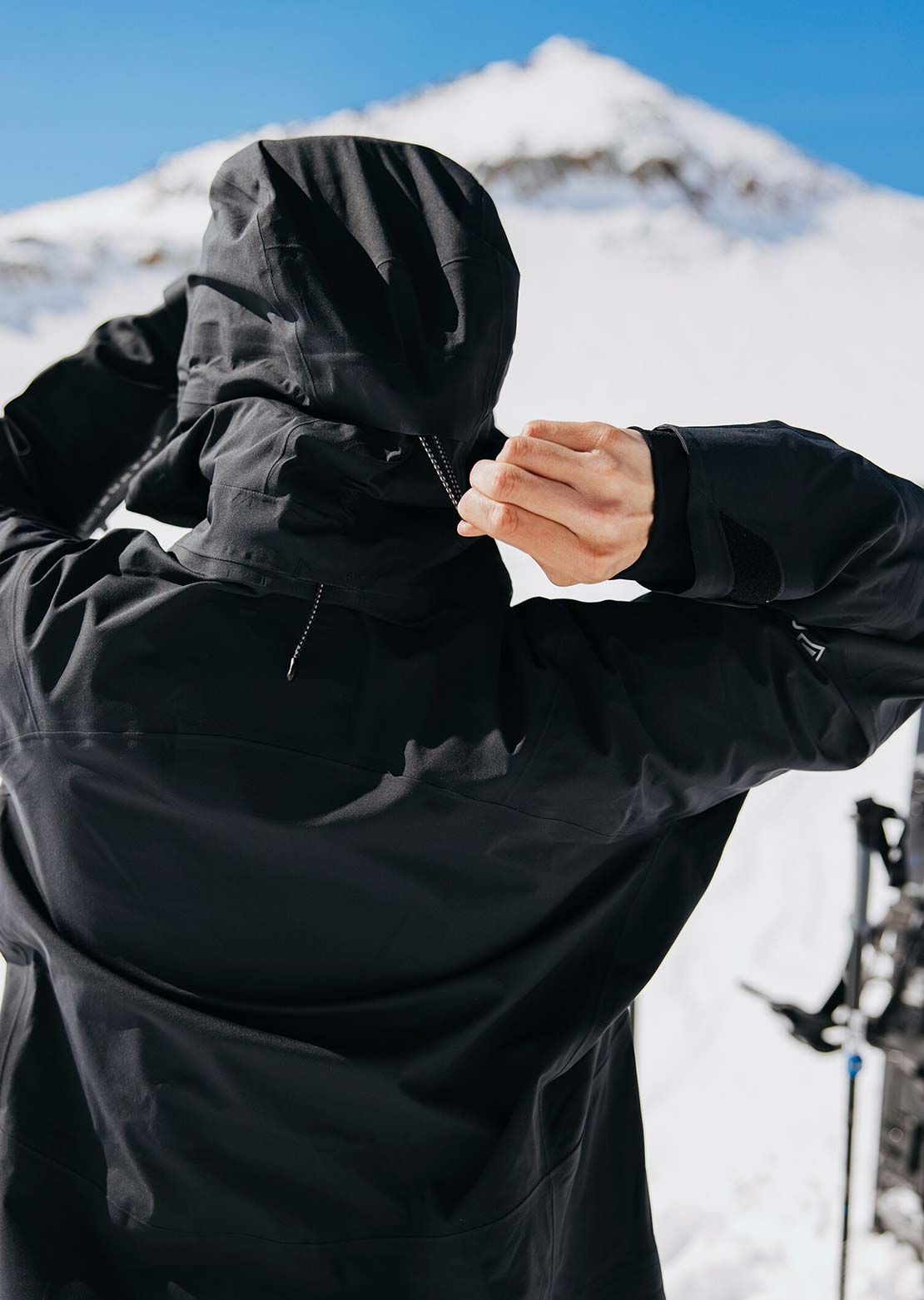 Burton AK Women's Kimmy GORE-TEX 3L Stretch Jacket True Black
