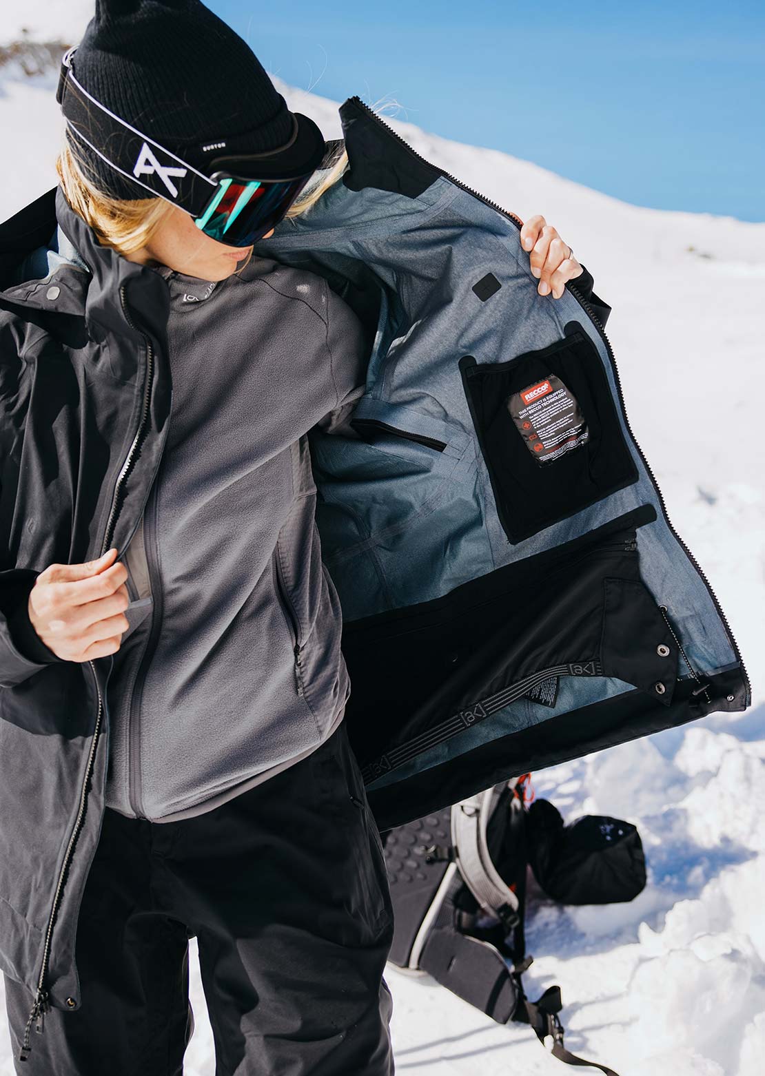 Burton AK Women's Kimmy GORE-TEX 3L Stretch Jacket True Black
