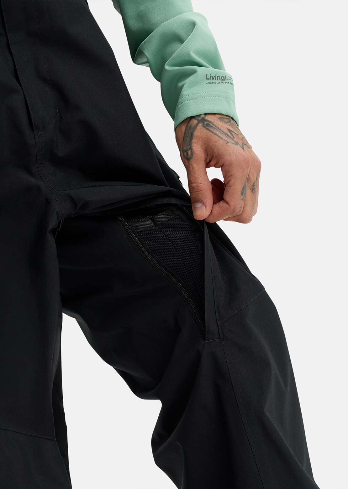 Burton Men's Reserve 2L Relaxed Bib Pants True Black