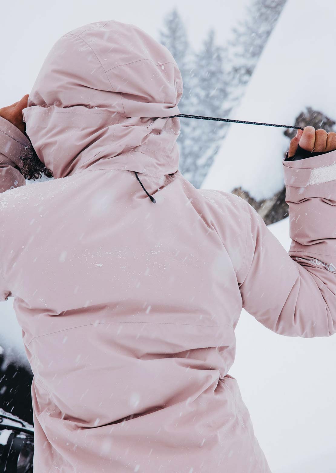 Burton Women&#39;s AK GORE-TEX Flare Down Jacket Shadow Pink