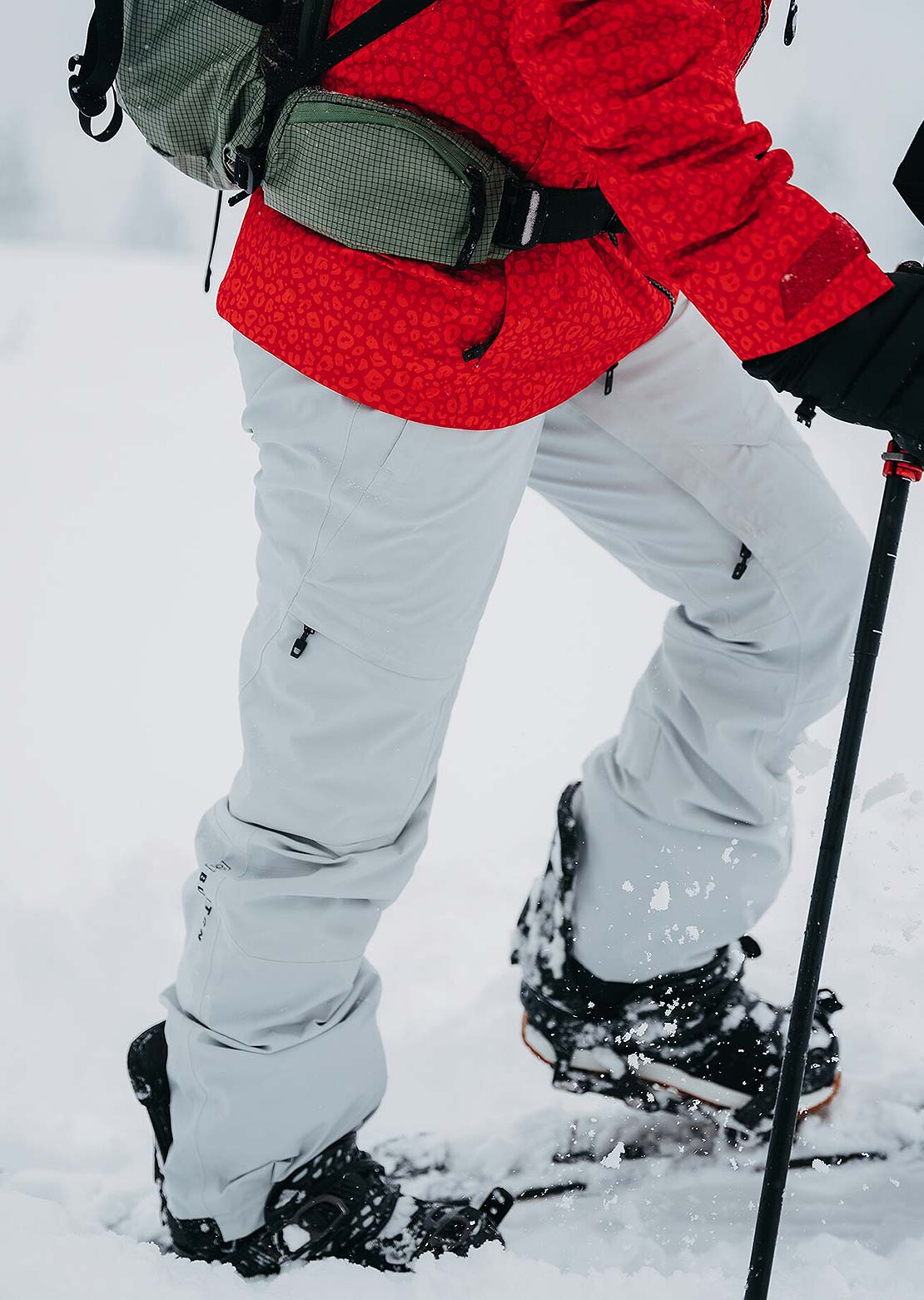 Burton Women&#39;s AK GORE-TEX Insulated Summit Pants Gray Cloud