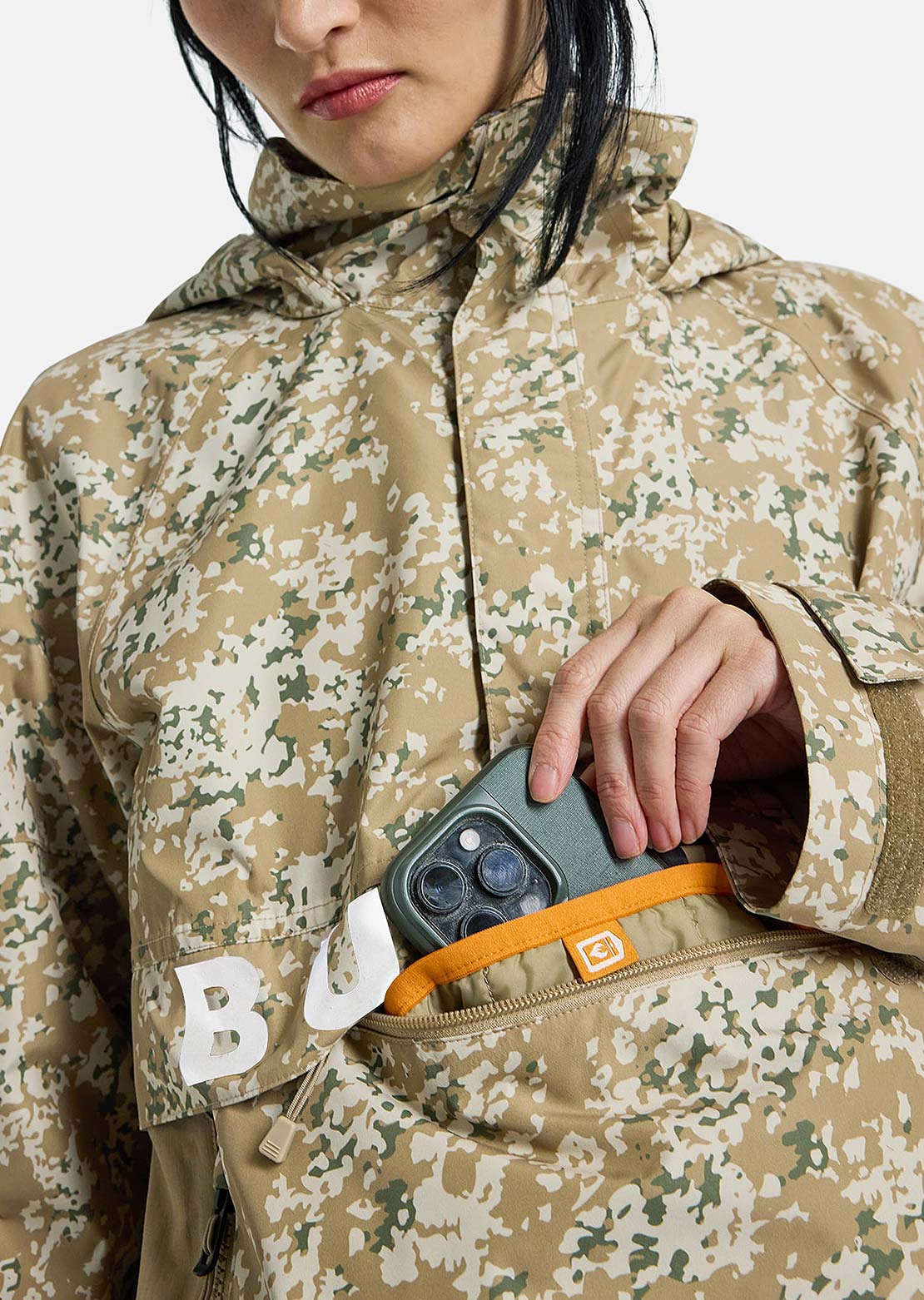 Burton Women's Frostner Anorak Jacket Snowfall Camo/Summit Taupe