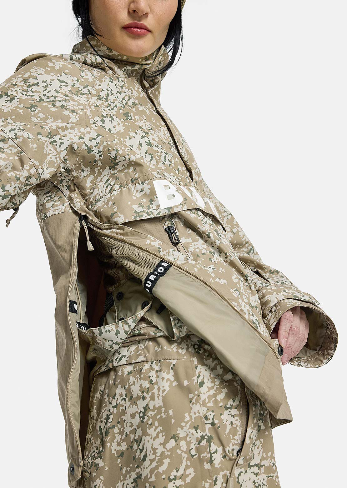 Burton Women's Frostner Anorak Jacket Snowfall Camo/Summit Taupe