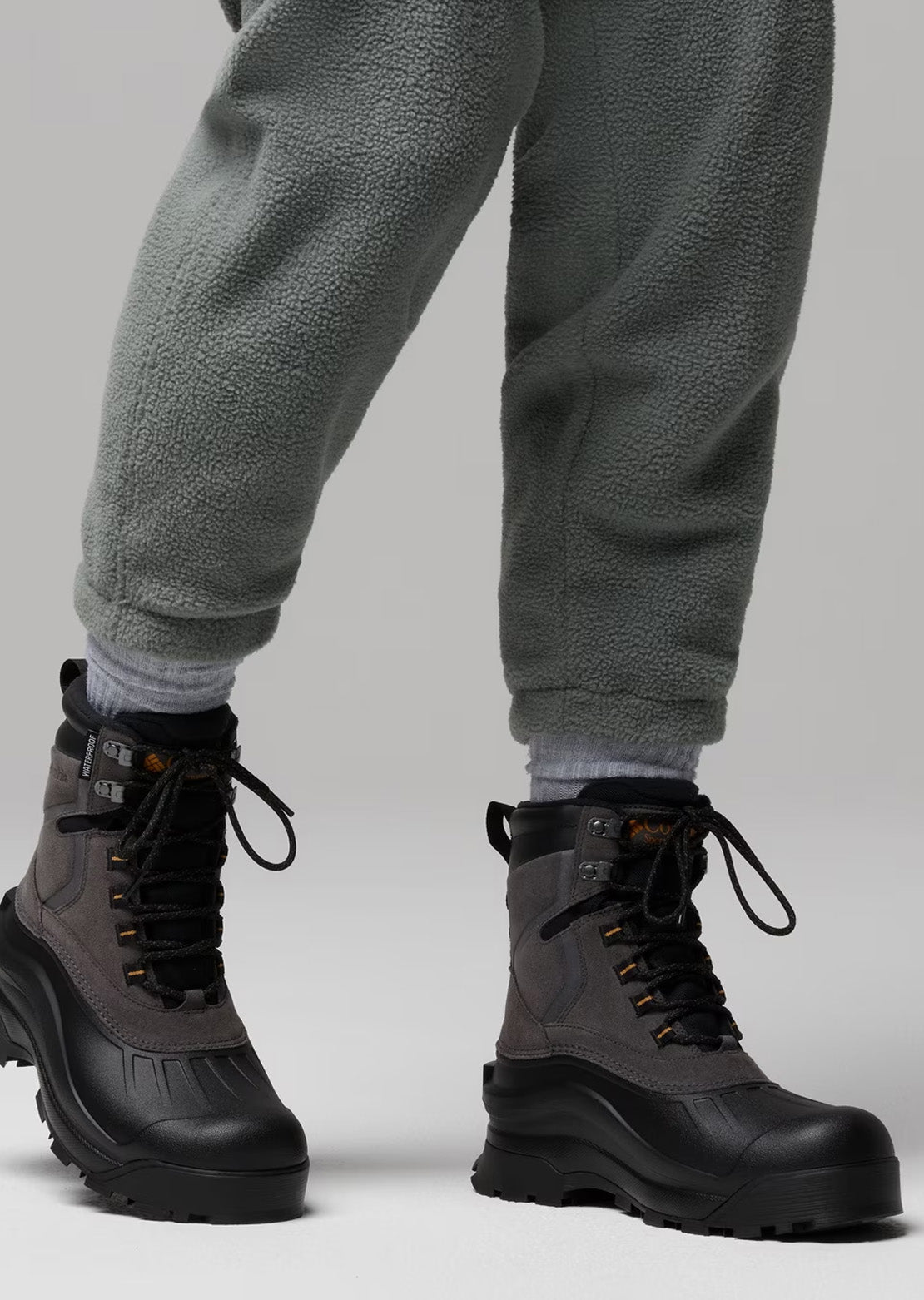 Columbia Men's Bugaboot Canyon Winter Boots Black/Gold