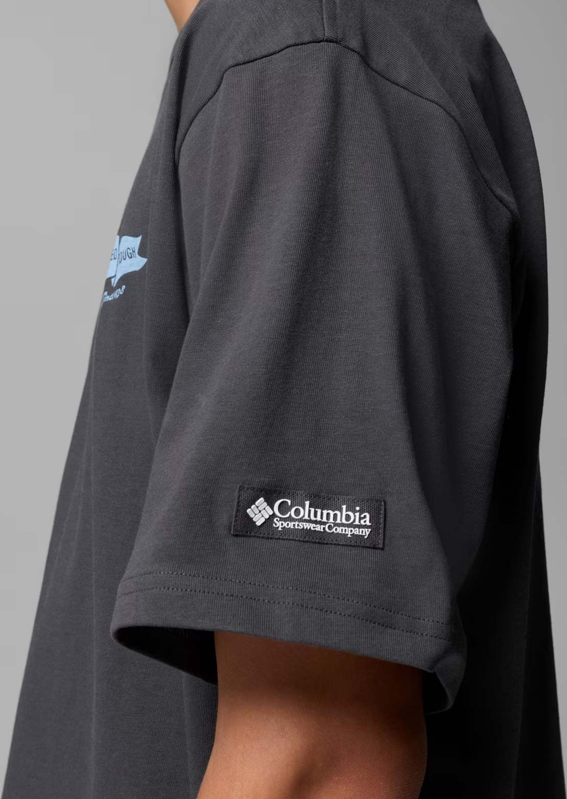 Columbia Men's CSC Heavyweight Back Graphic T-Shirt Shark Heritage