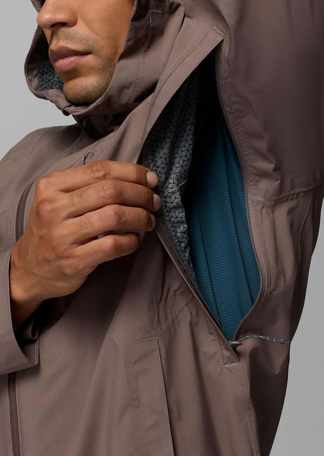 Columbia Men's Trailborne 2.5L Shell Jacket Iron
