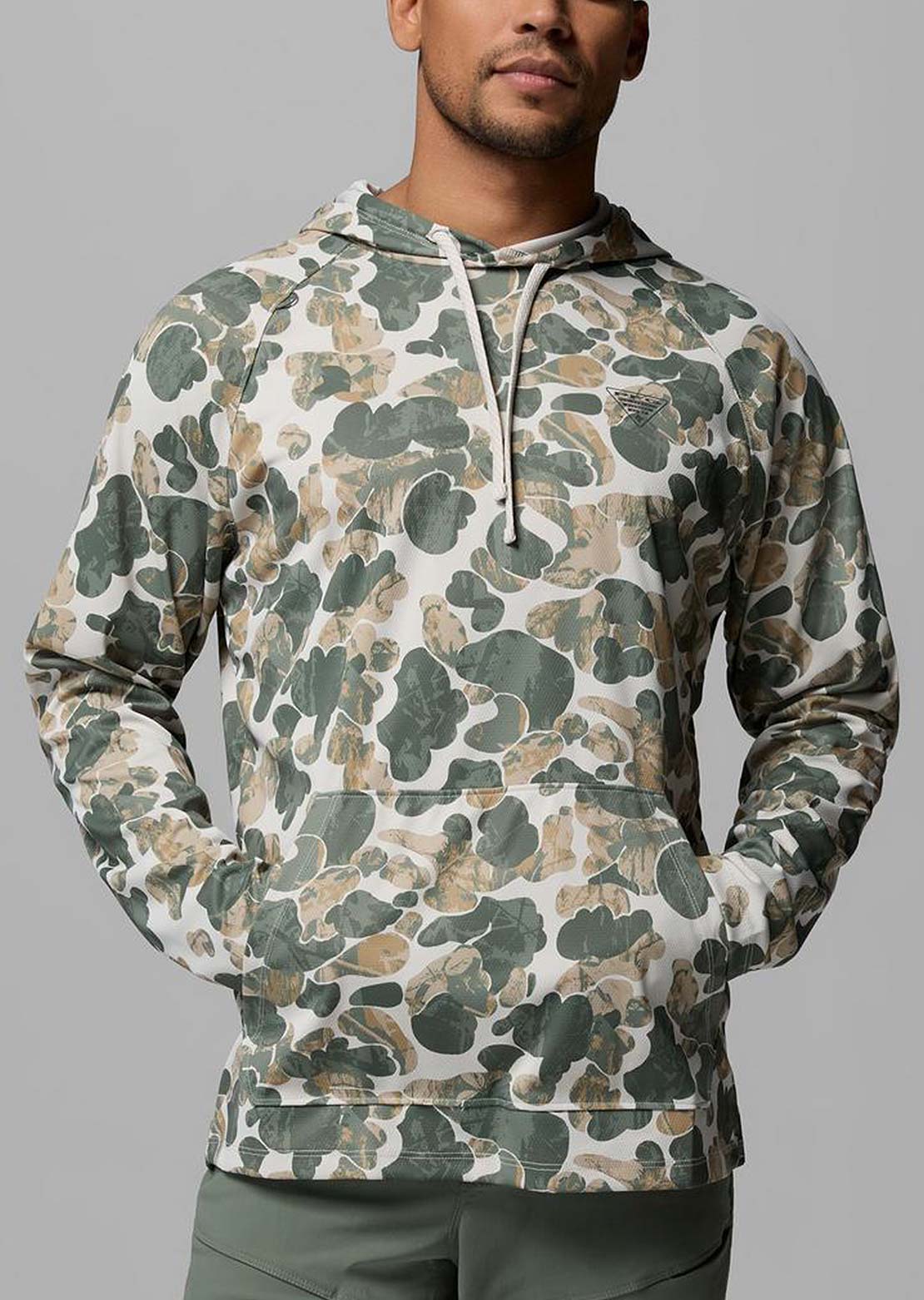 Columbia Men's Wild Cast Camp Hood Dark Stone Deltawood