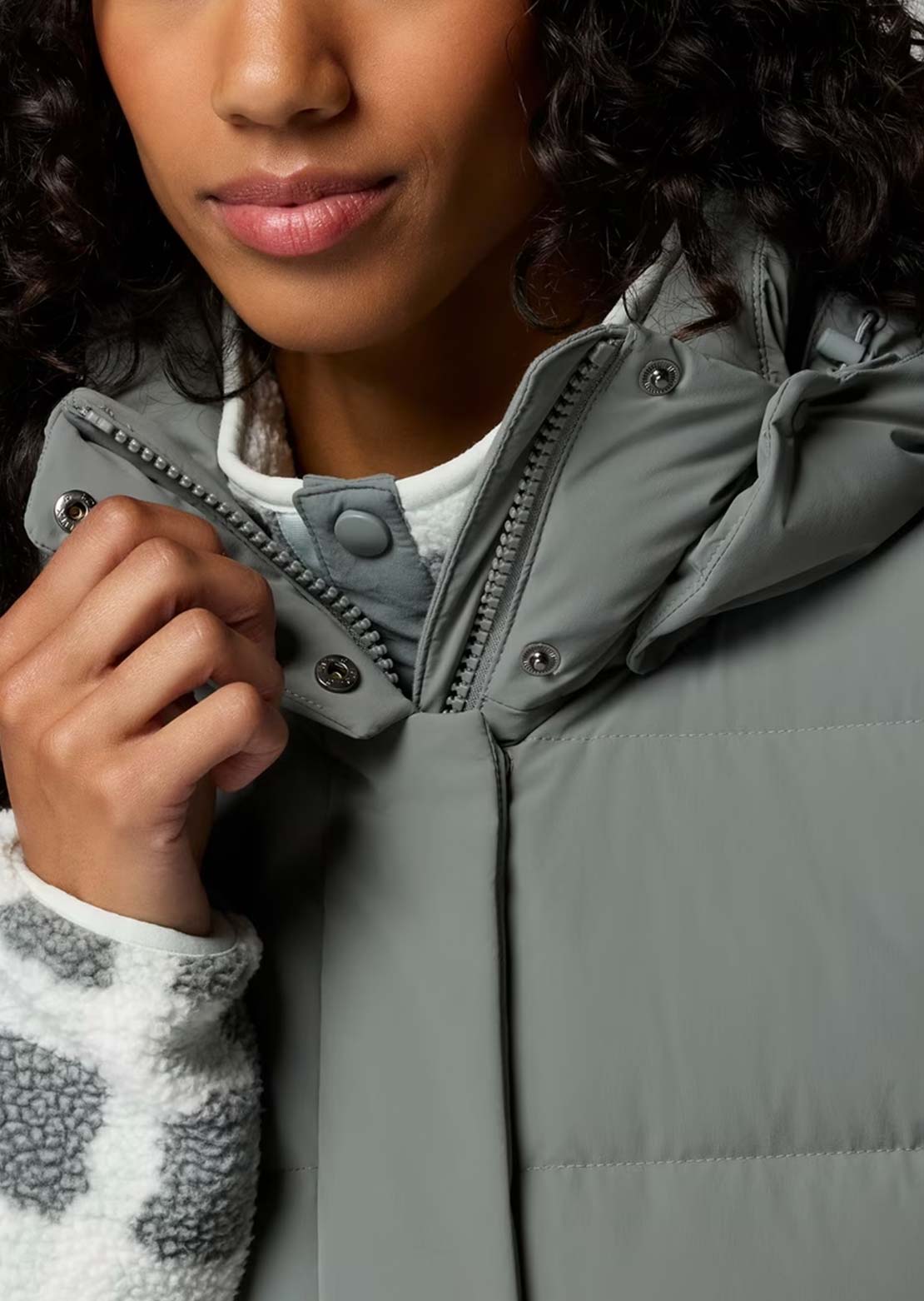 Columbia Women's Amaze Puff Mid Hood Vest