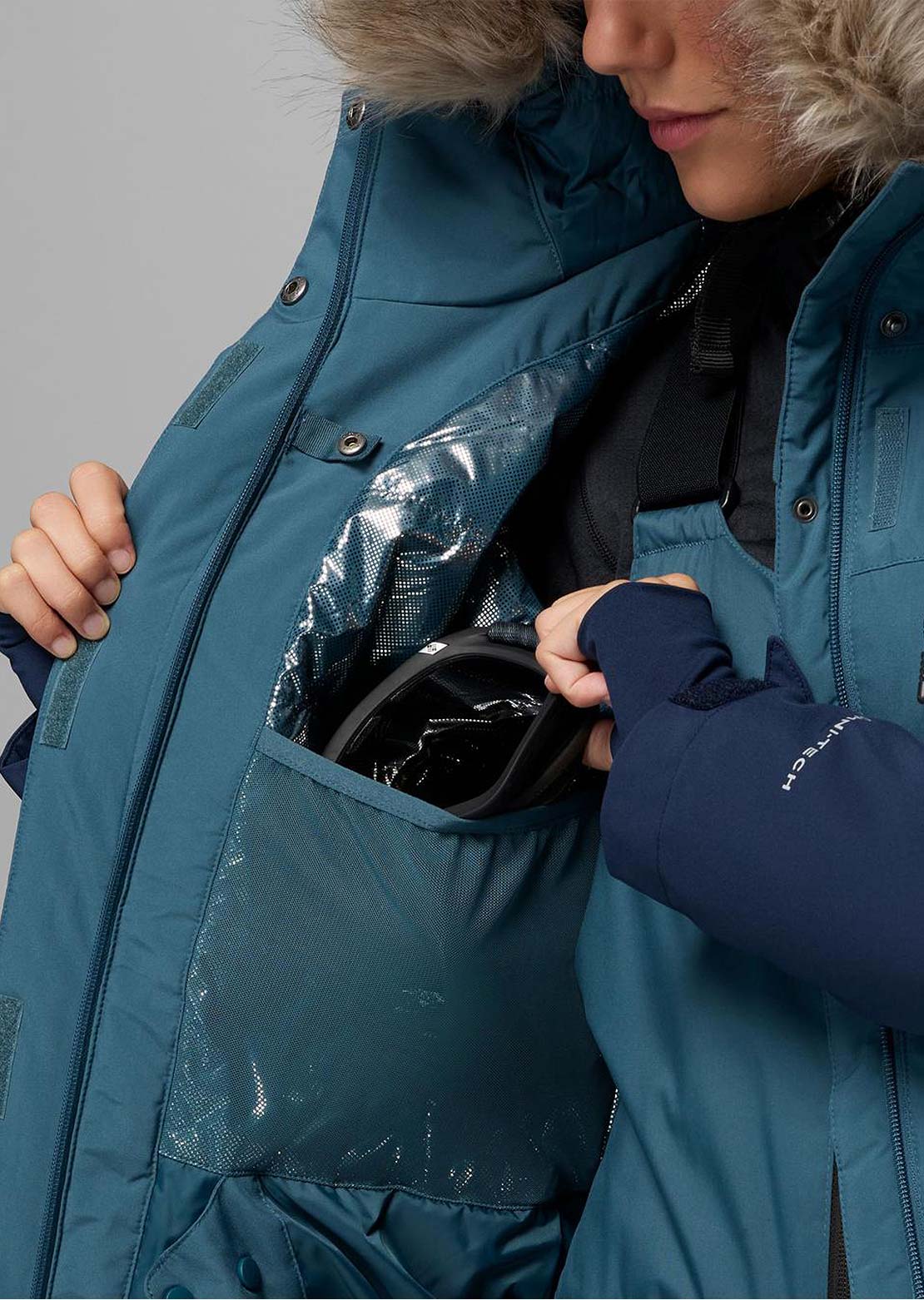 Columbia Women's Ava Alpine II Insulated Jacket Everblue
