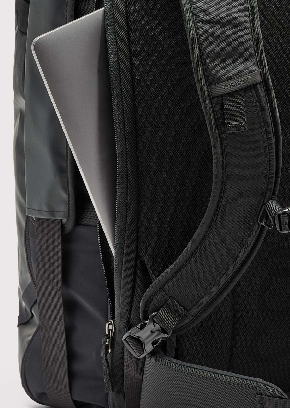 Cotopaxi Allpa 42L Travel Pack Black