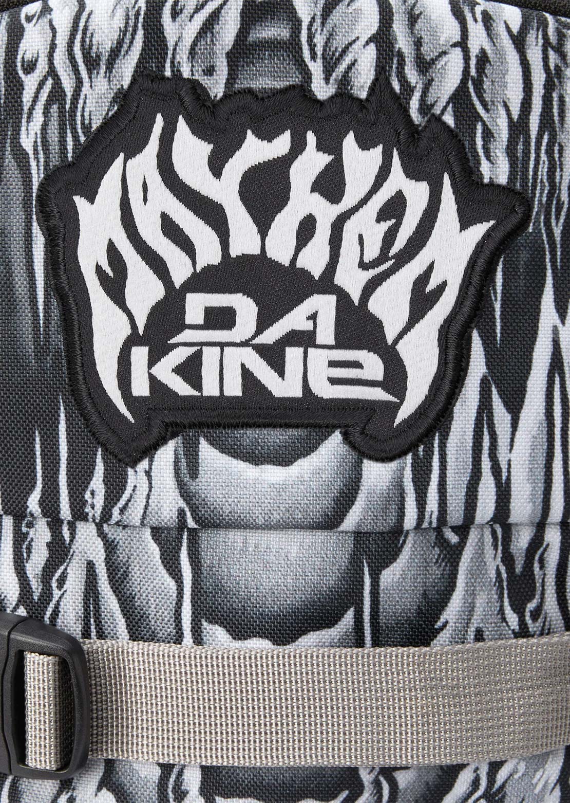 Dakine Men's Mission 25L Backpack Mayhem Griffin