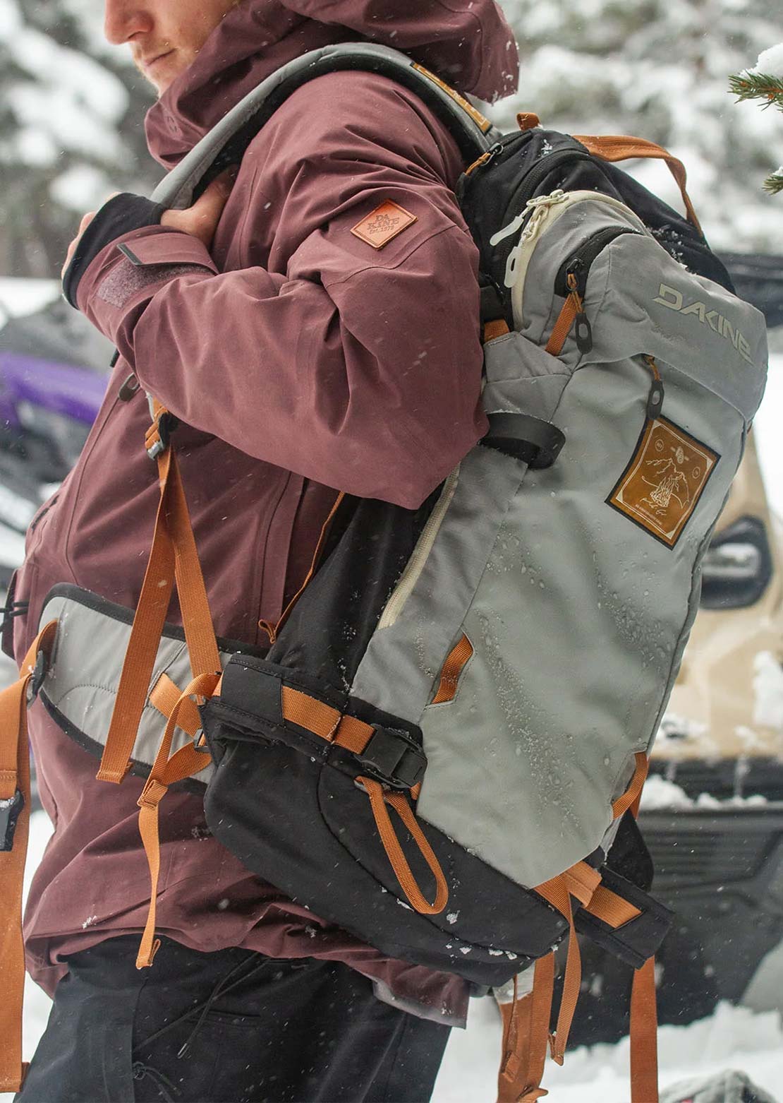 Dakine Men's Team Poacher Red Gerard 22L Backpack - PRFO Sports