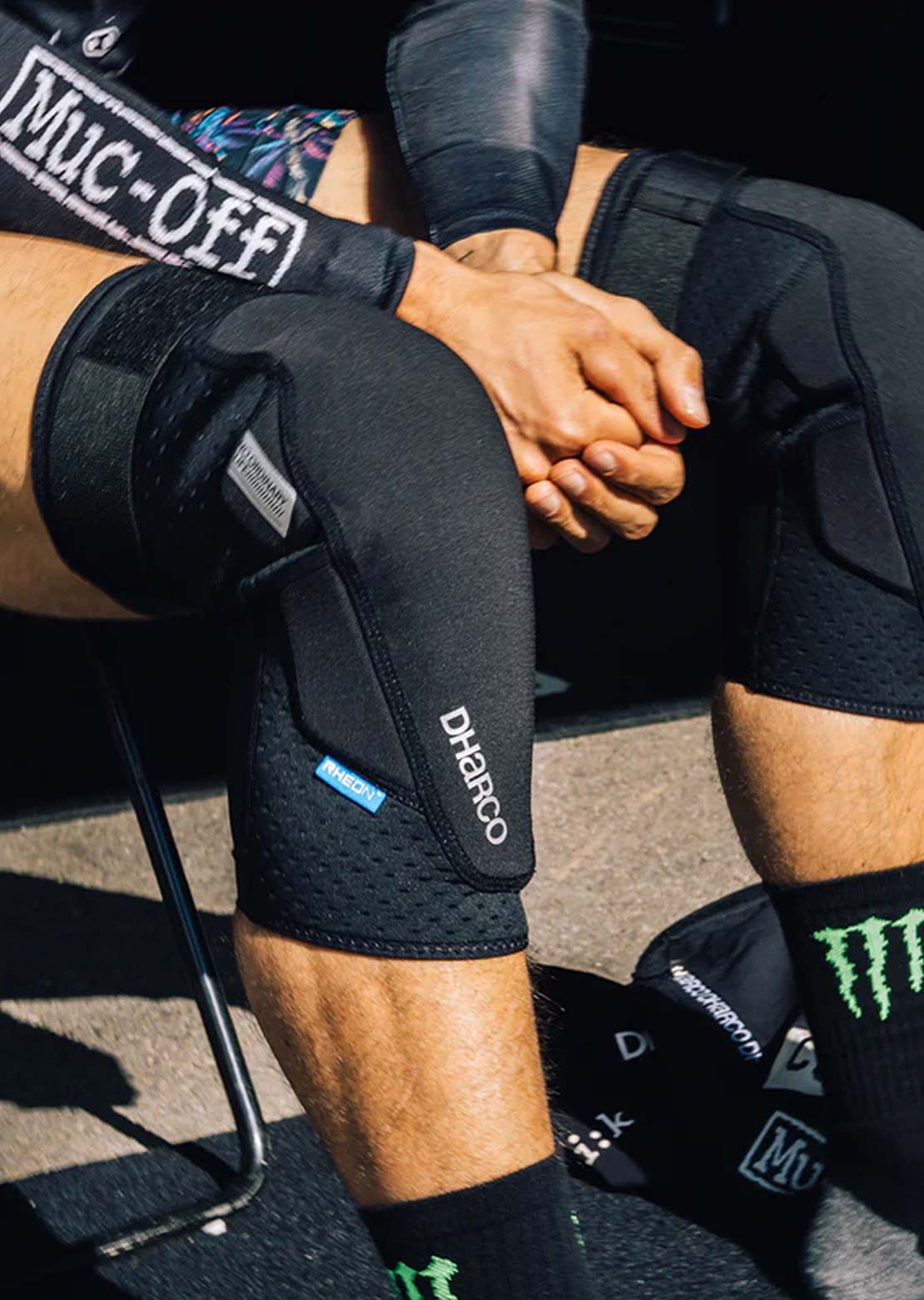 DHaRCO Unisex DH Knee Pads