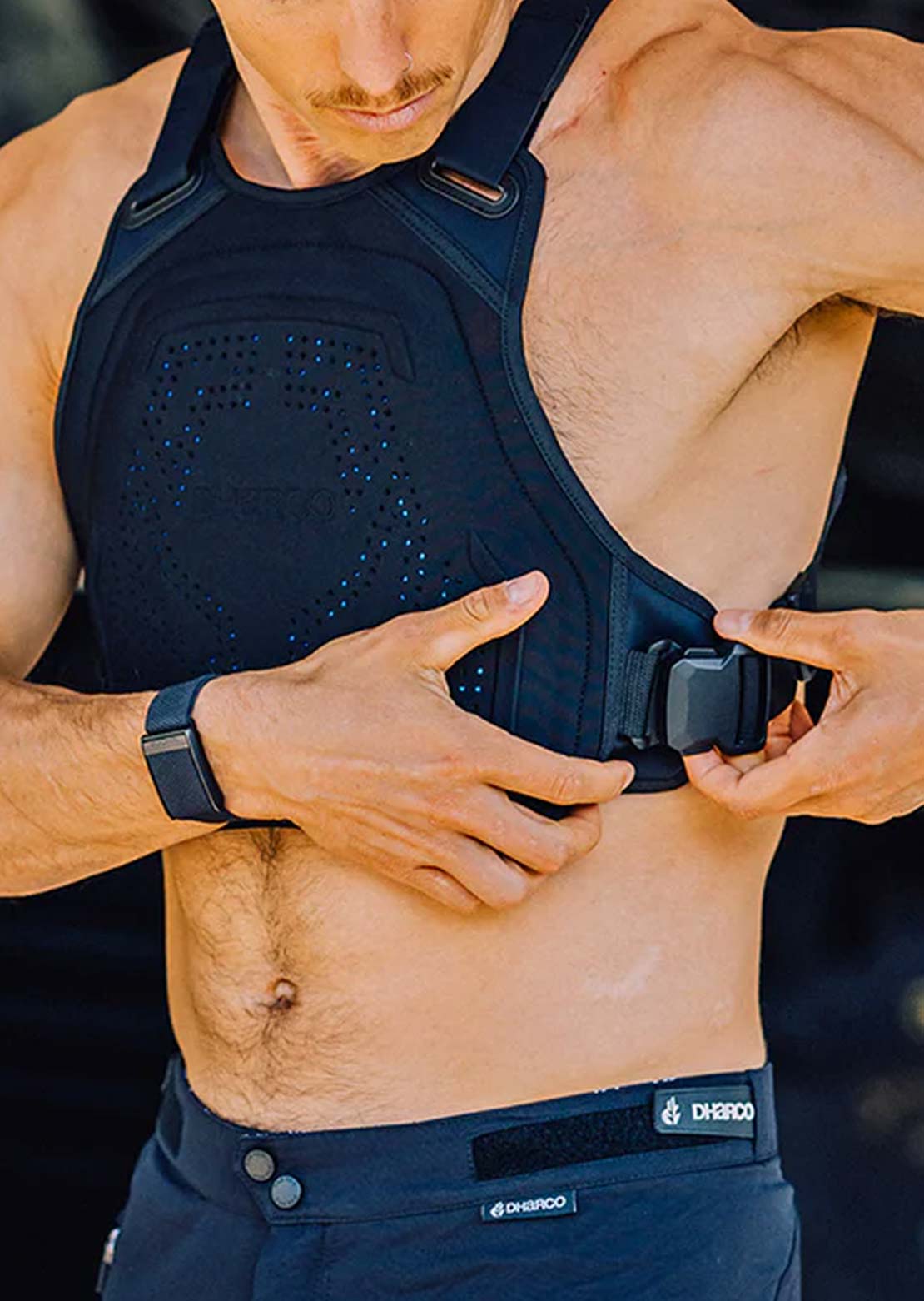 DHaRCO Unisex Gravity Vest
