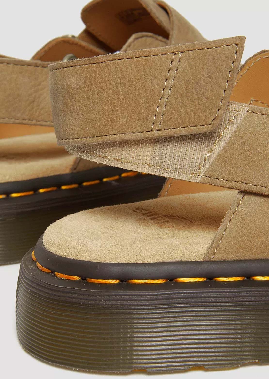 Dr. Martens Men's Jorge II Savannah Tan Sandals Tan