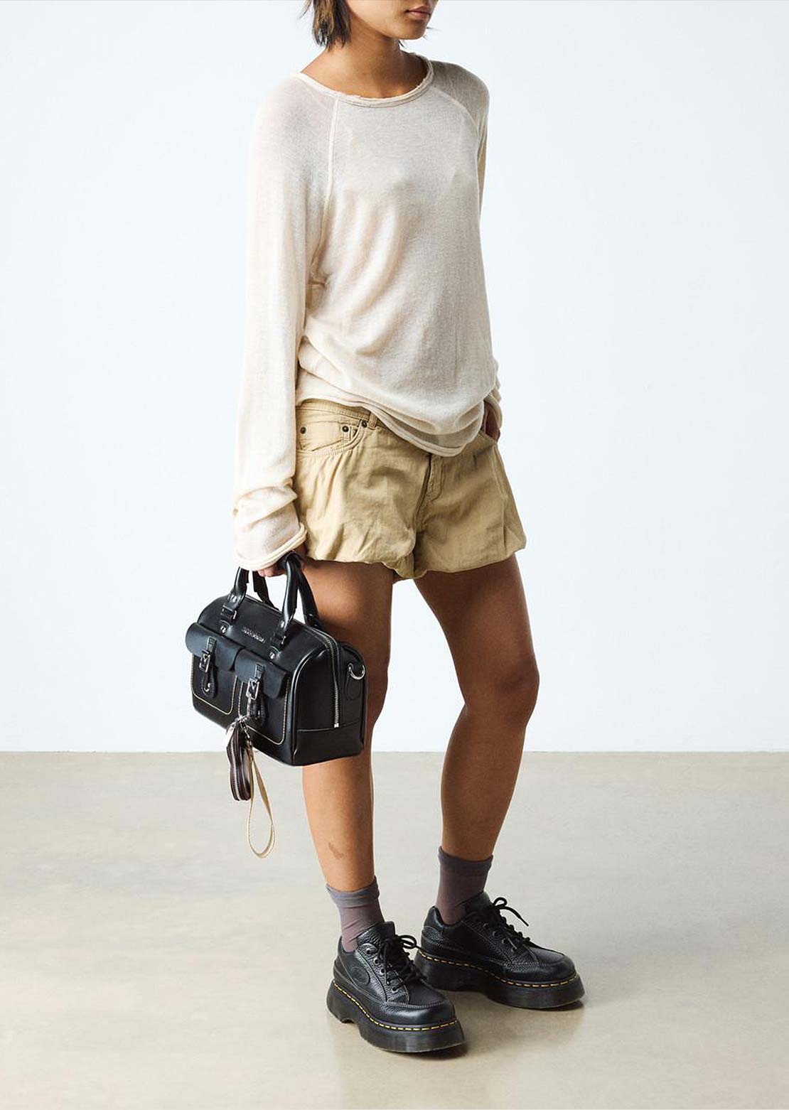 Dr.Martens Women's Buzz 5 Eye Milled Nappa Leather Shoes Black