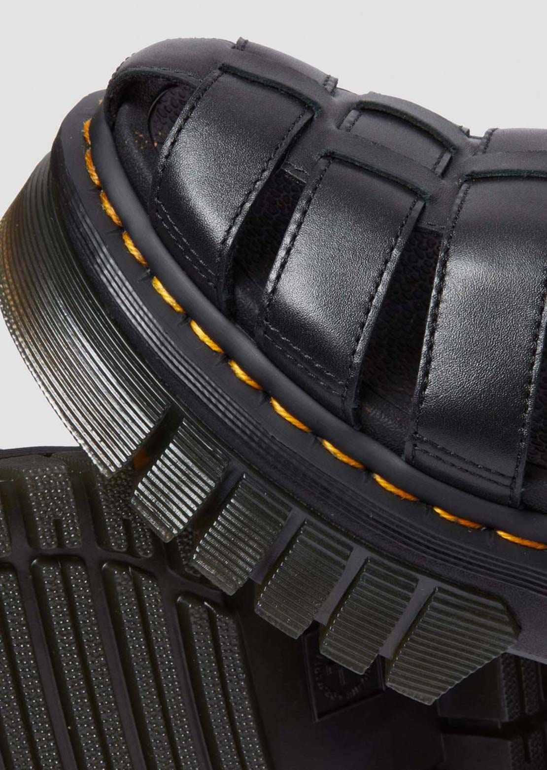 Dr.Martens Women's Ricki Fisherman Nappa Lux Sandals - PRFO