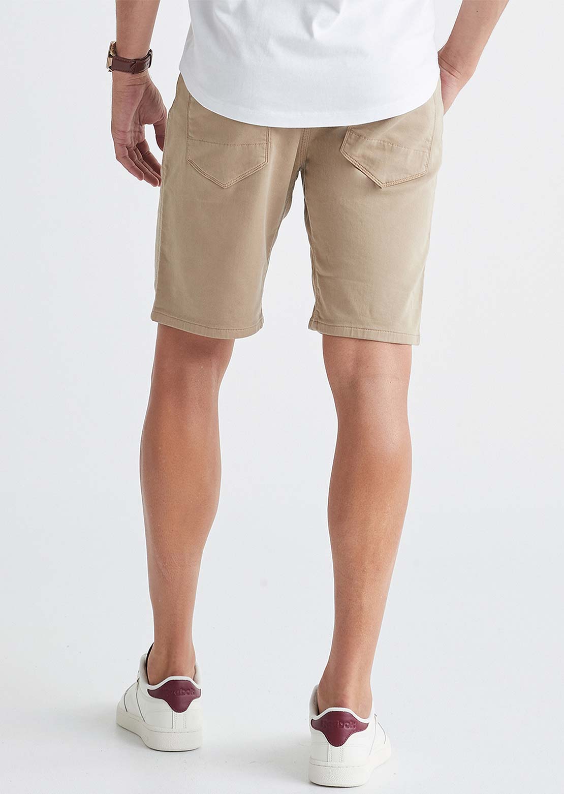 DUER Men's No Sweat Relaxed Shorts Desert Khaki