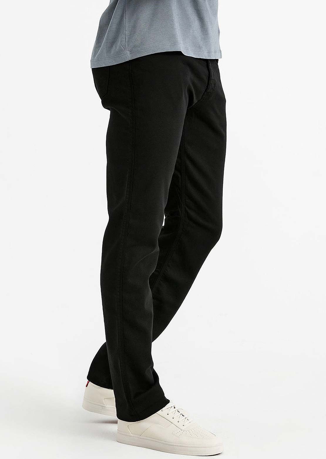 DUER Men&#39;s No Sweat Relaxed Taper Pants Black