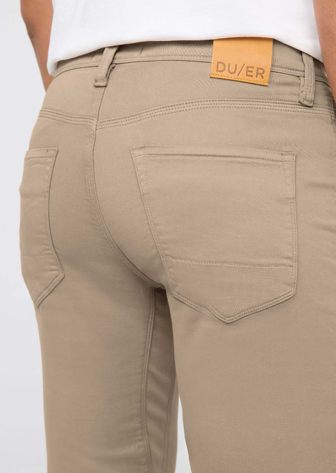 DUER Men's No Sweat Straight Pants Desert Khaki