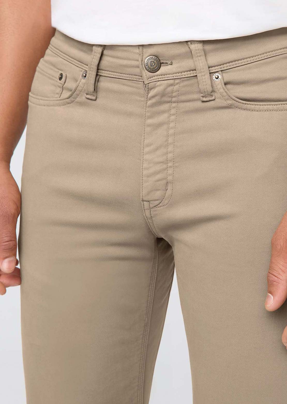 DUER Men's No Sweat Straight Pants Desert Khaki
