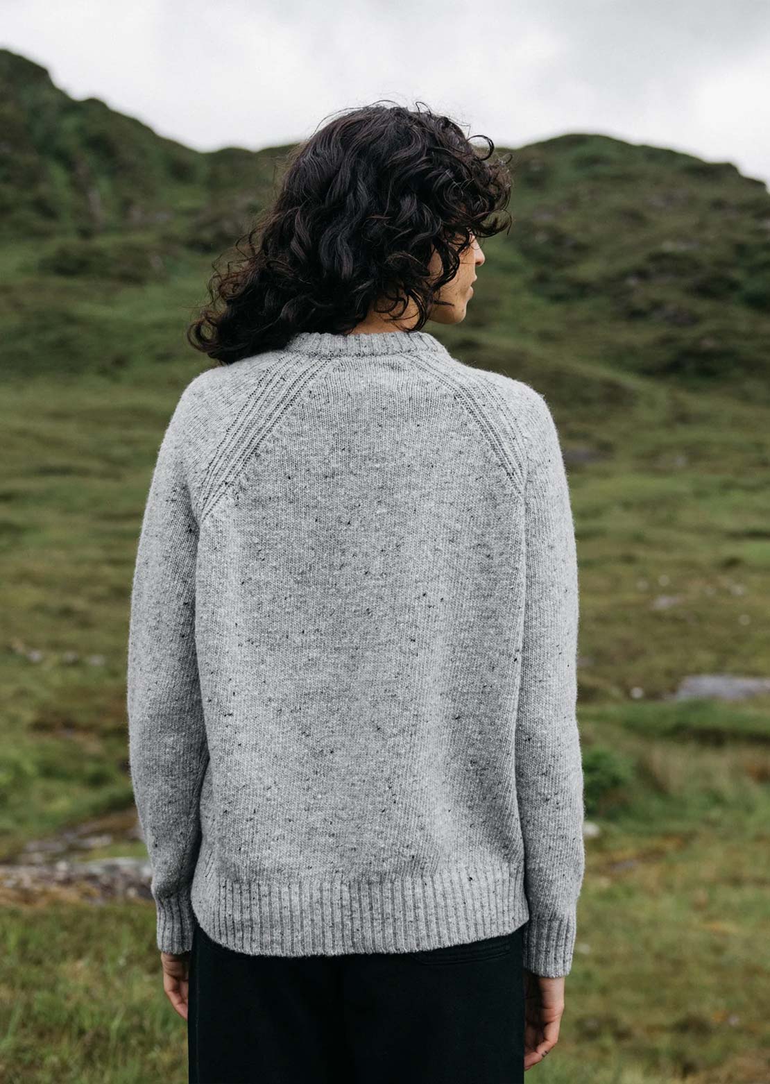 Finisterre Women's Farne Crewneck Dove Grey