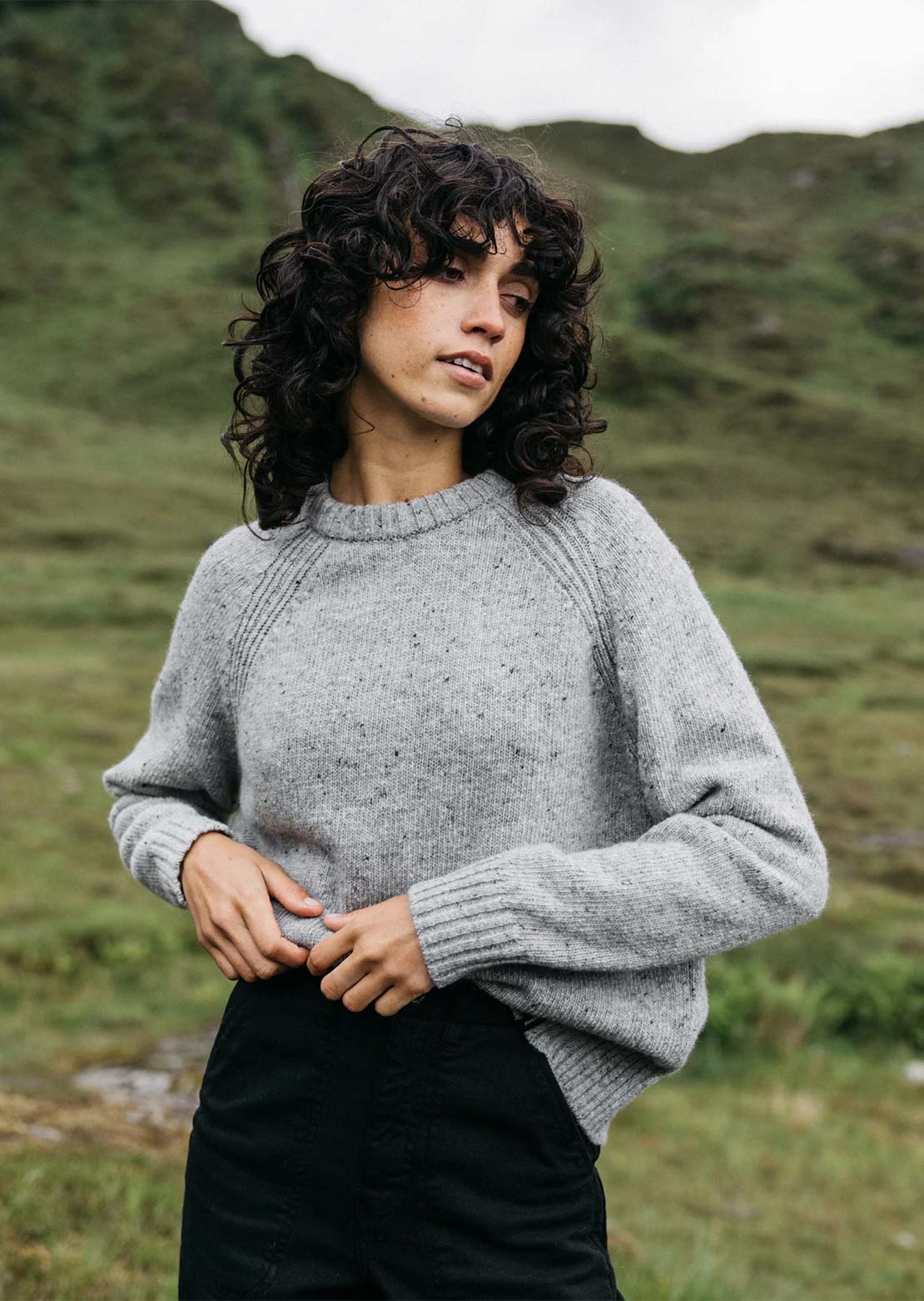 Finisterre Women's Farne Crewneck Dove Grey