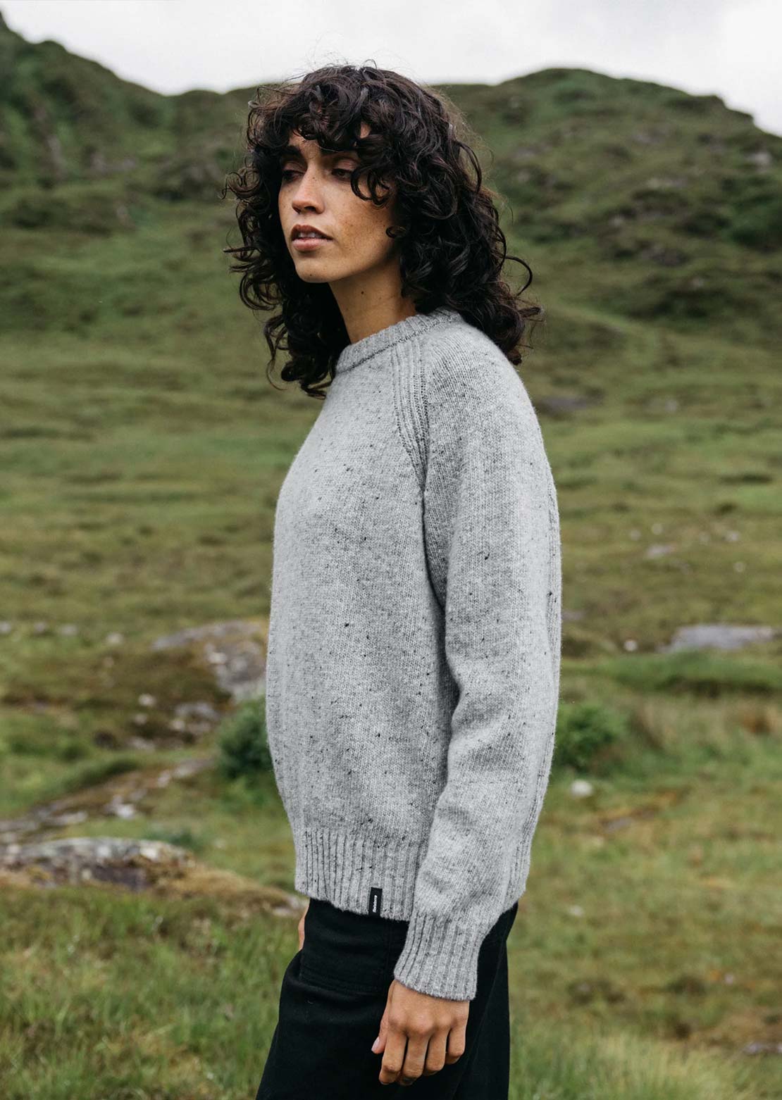 Finisterre Women's Farne Crewneck Dove Grey