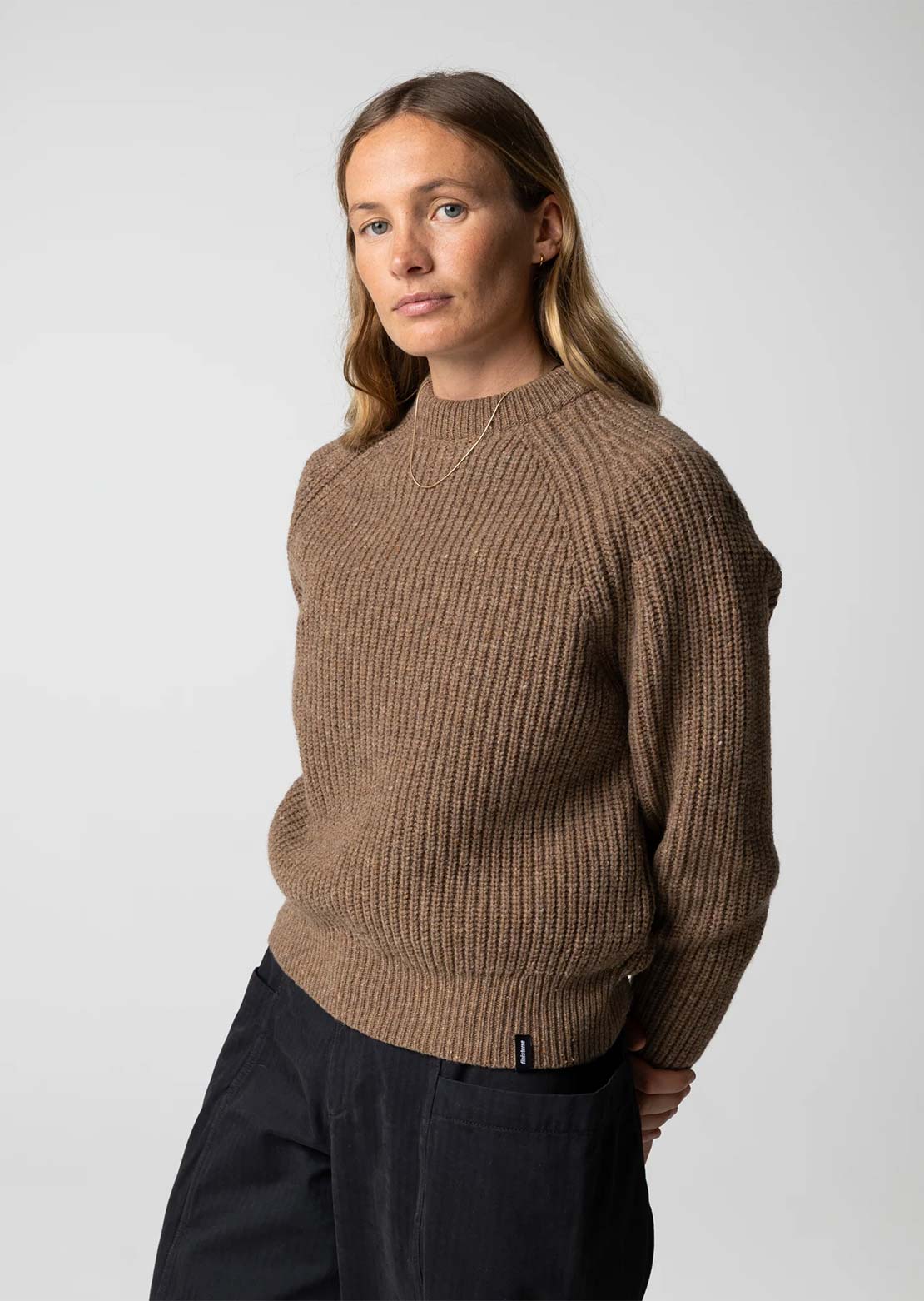 Finisterre Women's Mora Jumper Earth