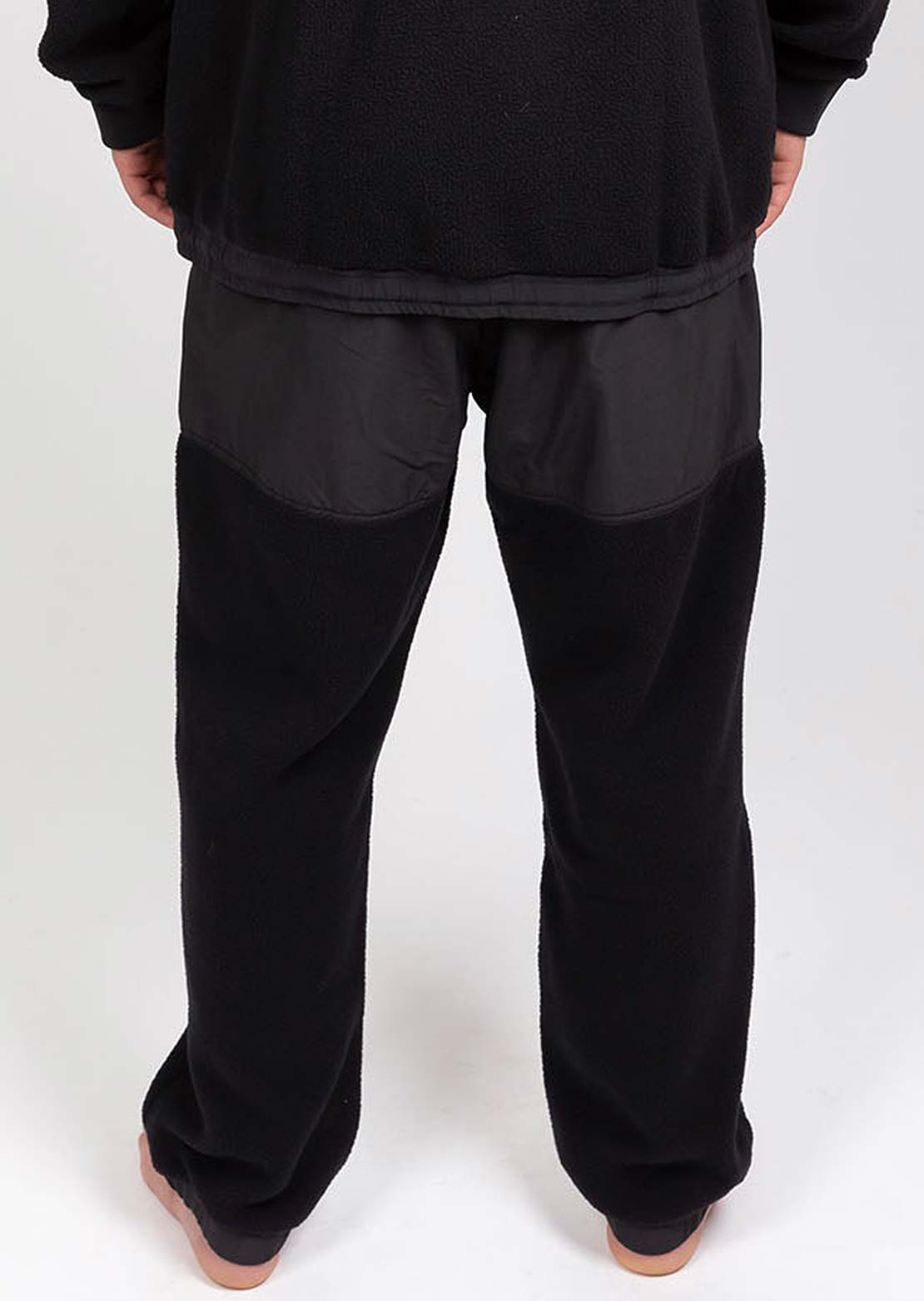Forward Men&#39;s Root Sherpa Jogger Jet Black