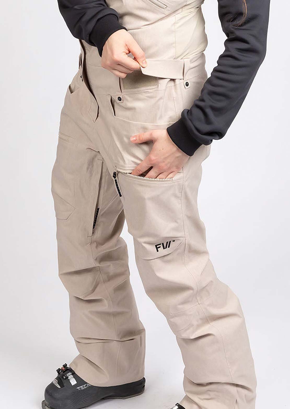 Forward Women&#39;s Manifest Lined 2L Bib Pant Sand