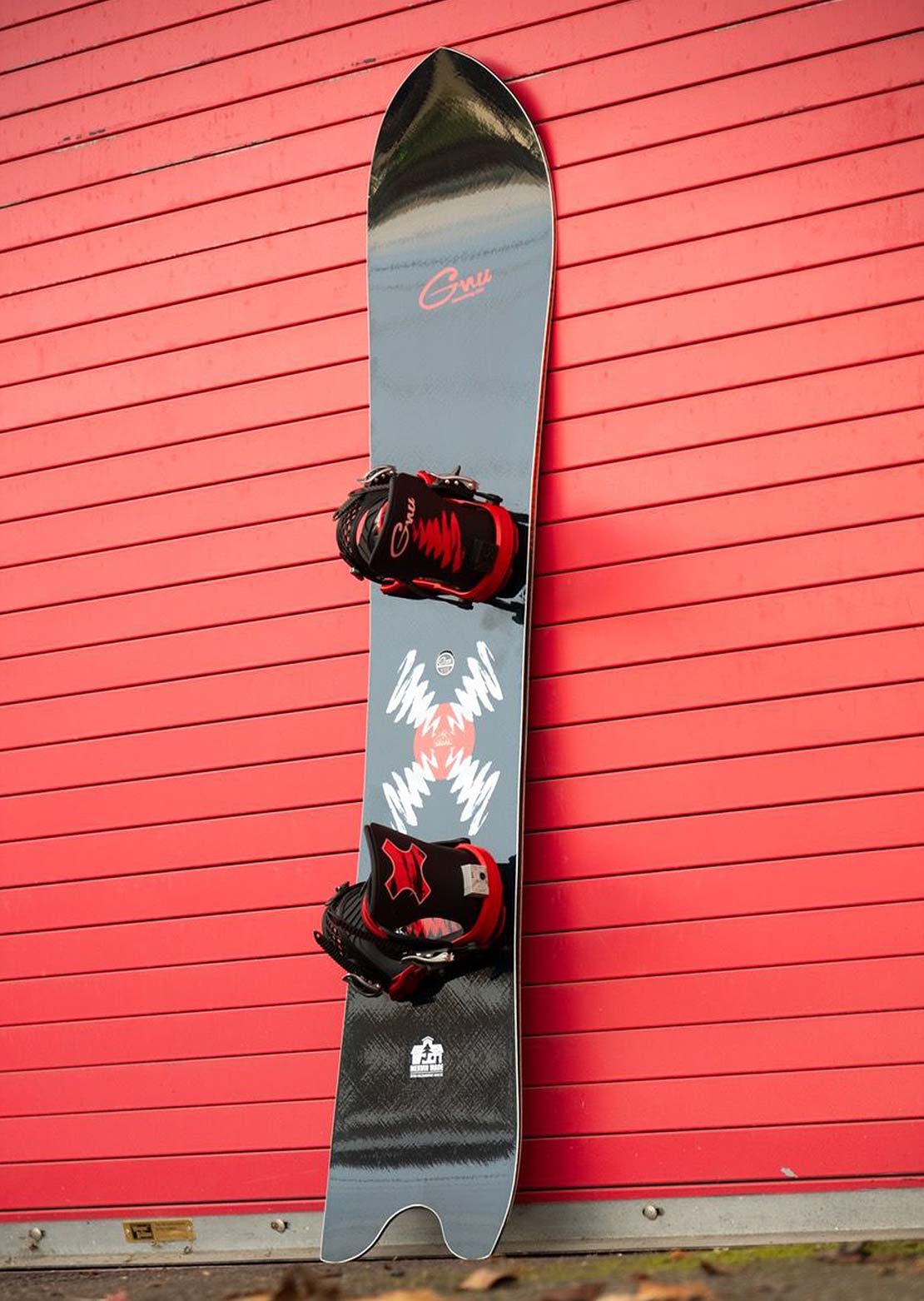 GNU Men's Something Snowboard