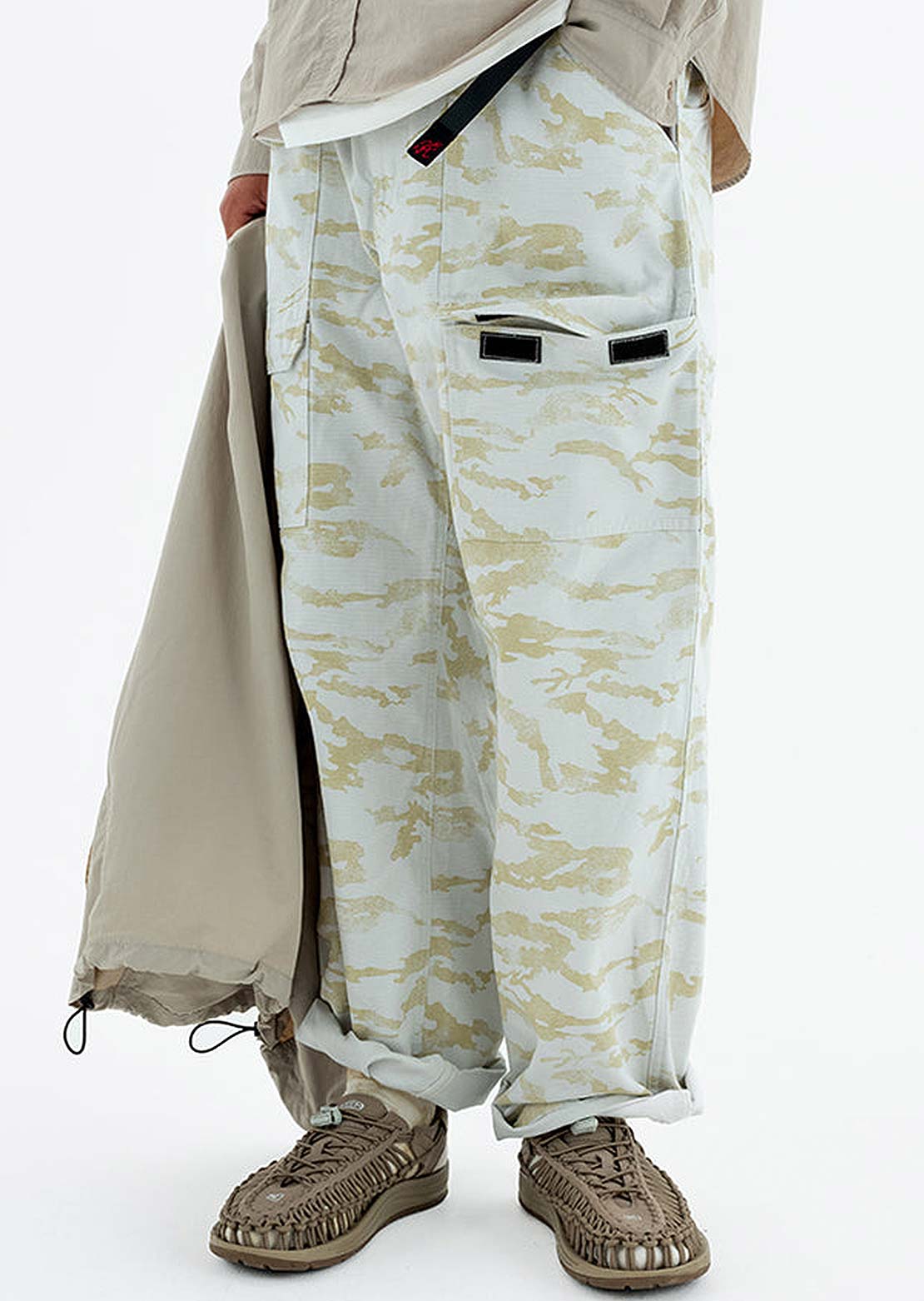Gramicci Men&#39;s Canvas EQT Pant Sand Camo