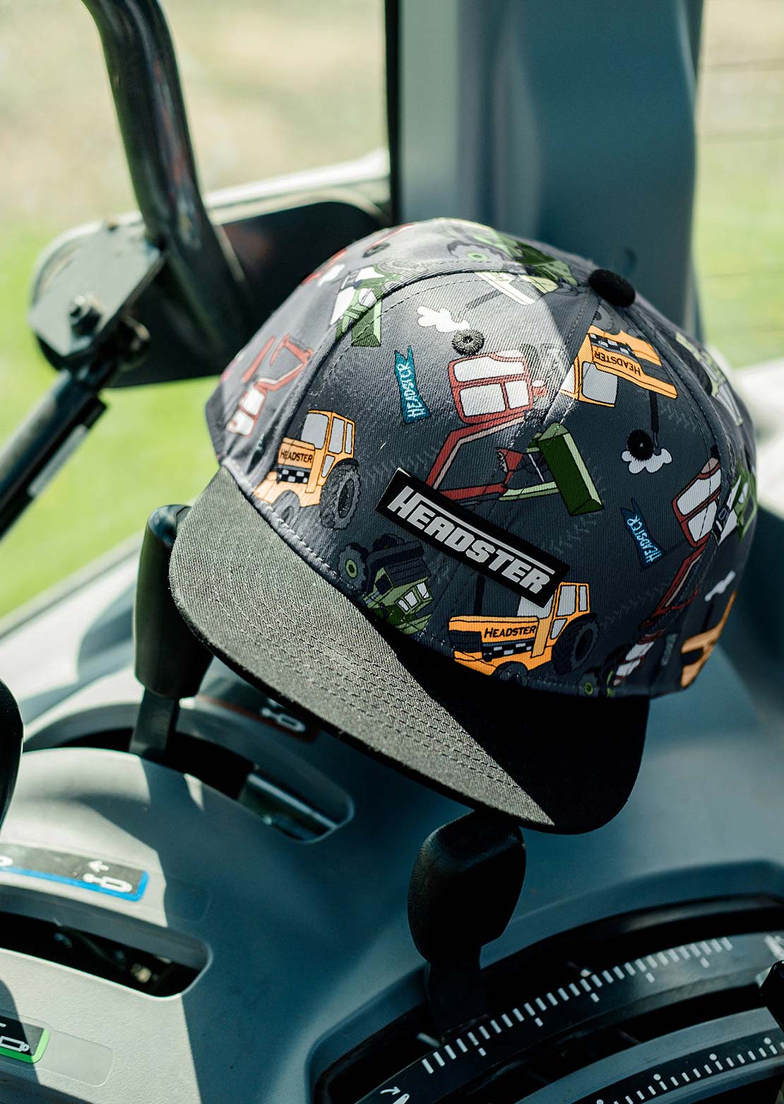 Headster Junior Under Construction Snapback Cap Charcoal