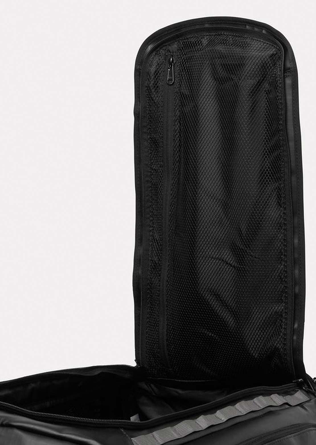 Helly Hansen Unisex Guide 70L Duffel Bag Black