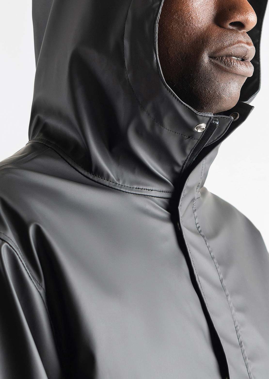 Herschel Men's Long Classic Rain Jacket Black