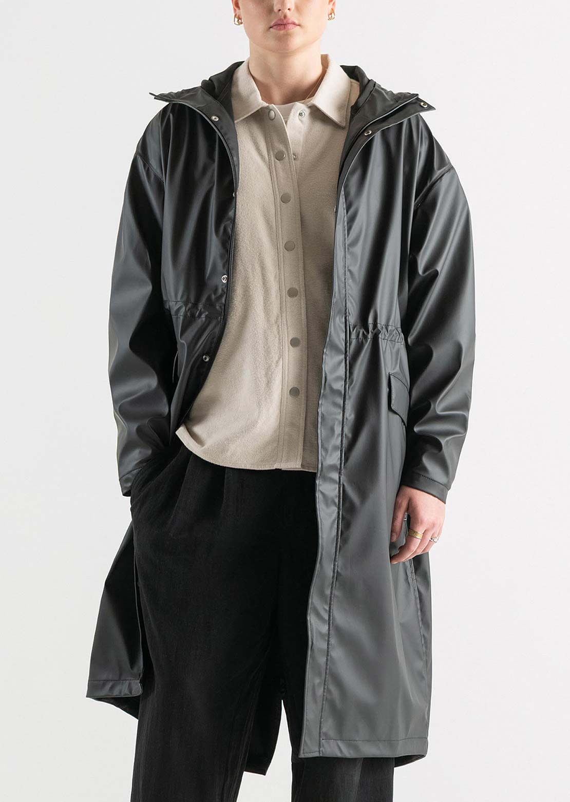 Herschel Women's Skeena Rain Jacket Black