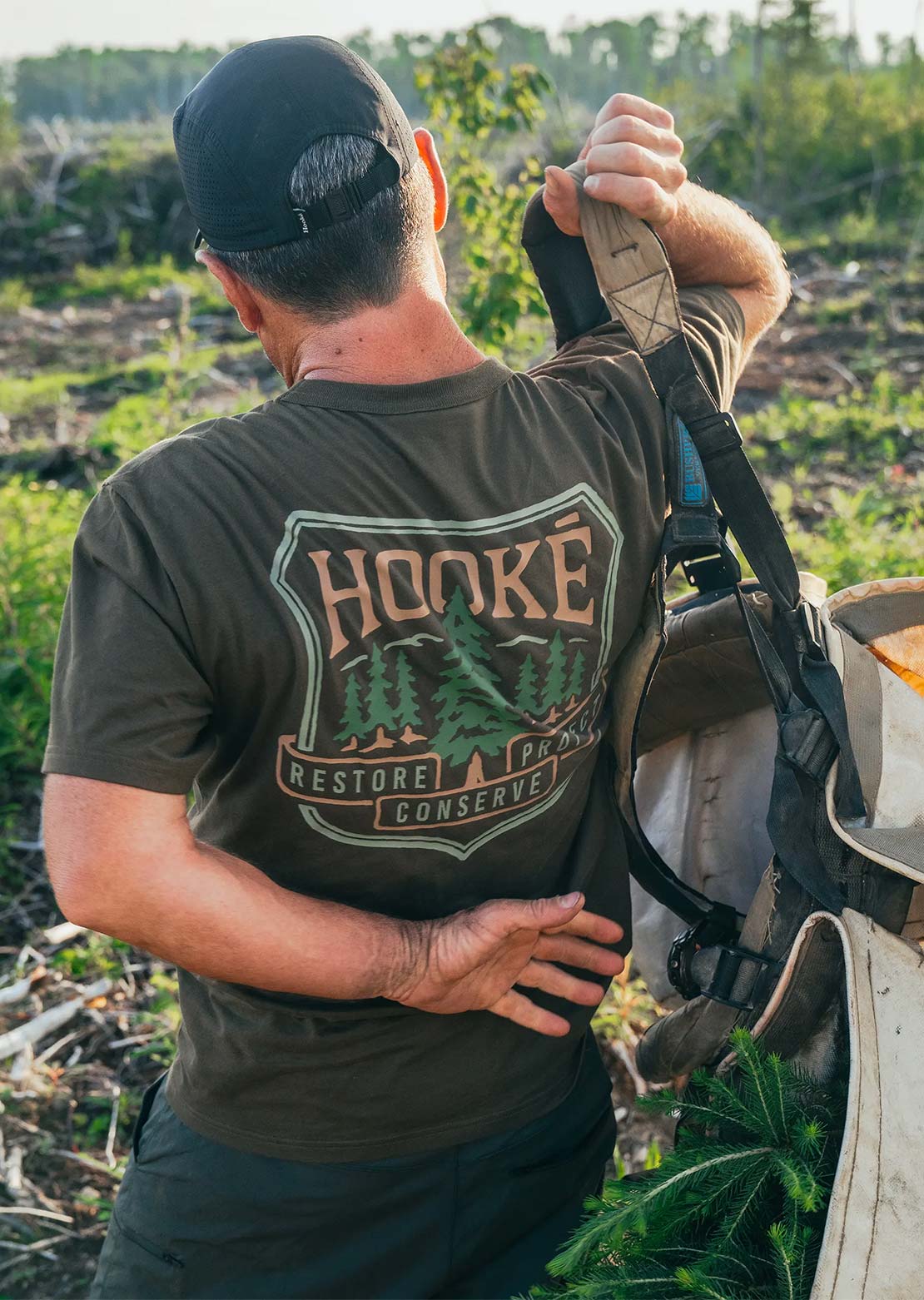 Hooké Men's Pine Trees T-Shirt Dark Olive