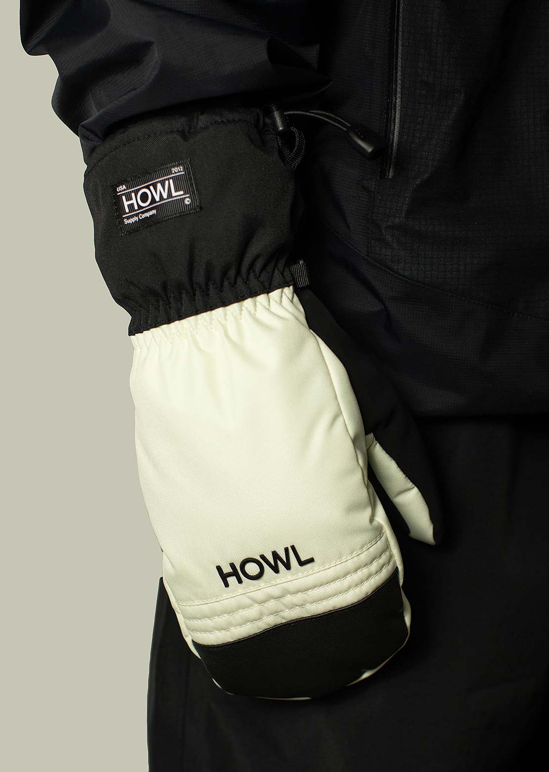 HOWL Team Mitts Marshmallow