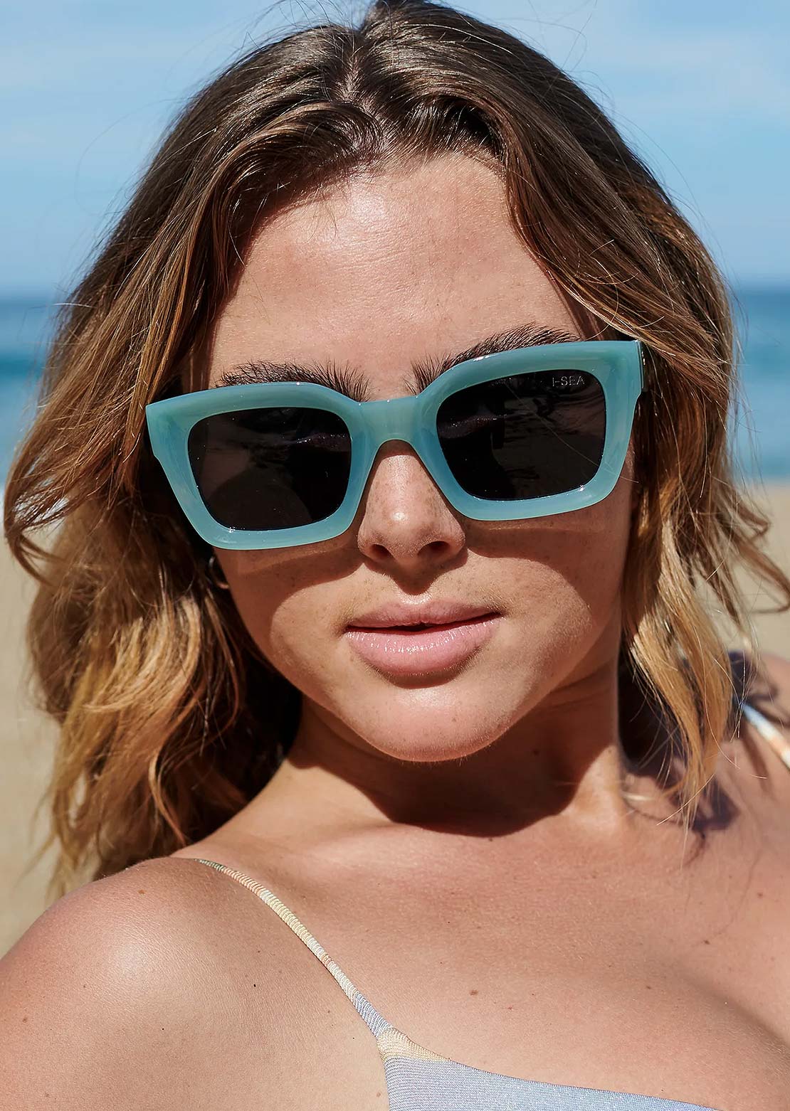 I-SEA Women's Hendrix Sunglasses Sage/Smoke Polarized