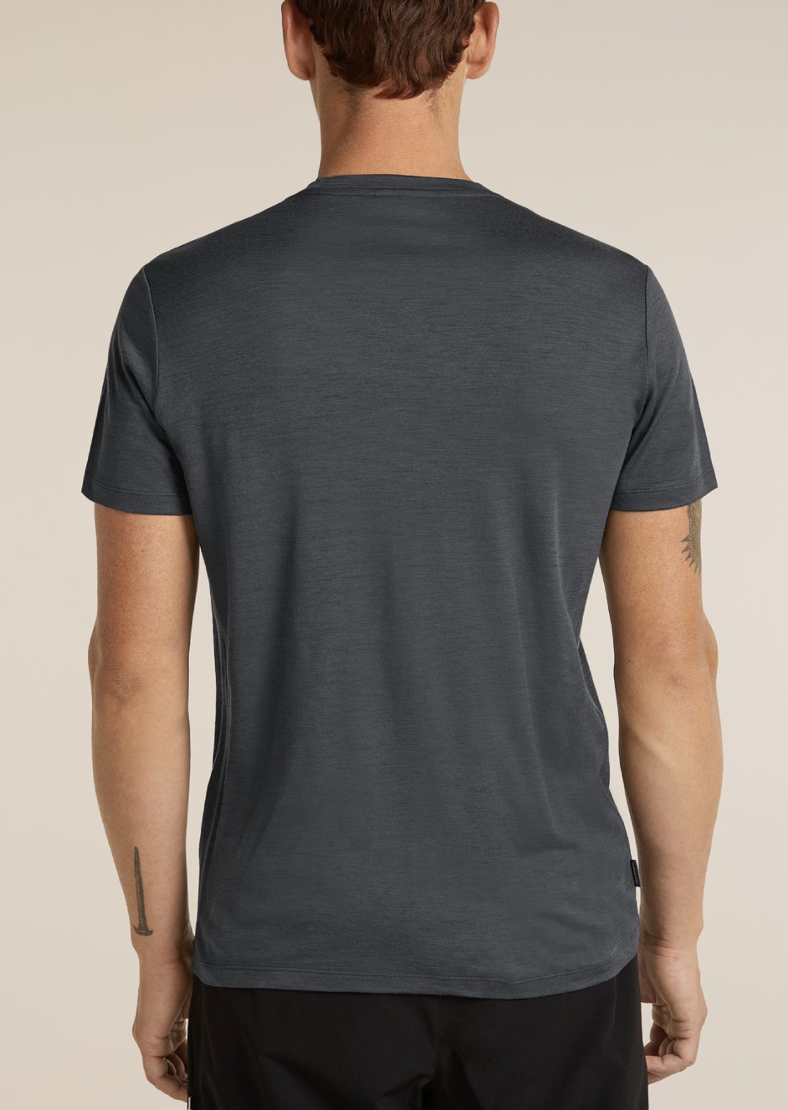 Icebreaker Men's Merino 150 Tech Lite Bear Tour T-Shirt Obsidian