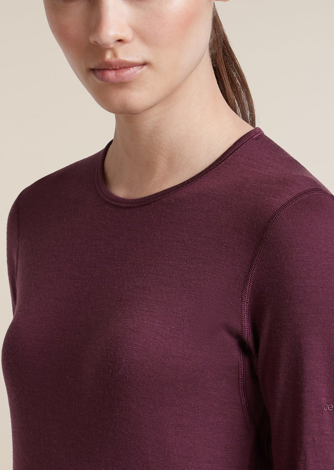 Icebreaker Women's Merino 200 Oasis Crewe Long Sleeve Dark Berry