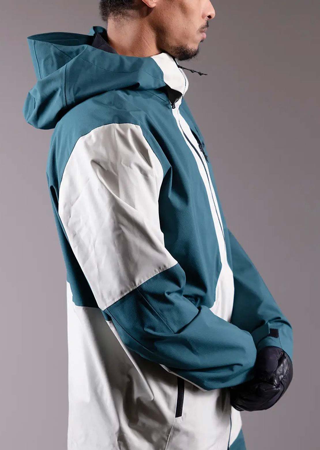 Jones Men's Mountain Surf Rec Shell Jacket Smoke Gray