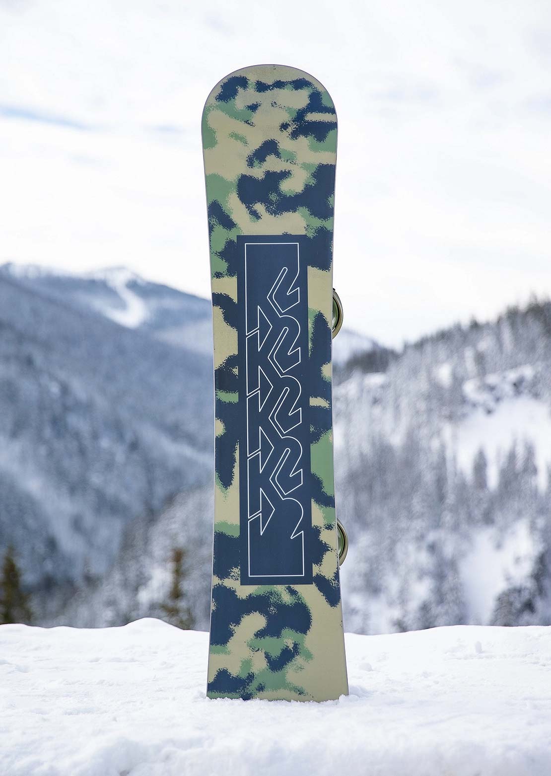 K2 Men&#39;s Standard Snowboard Green/Multi