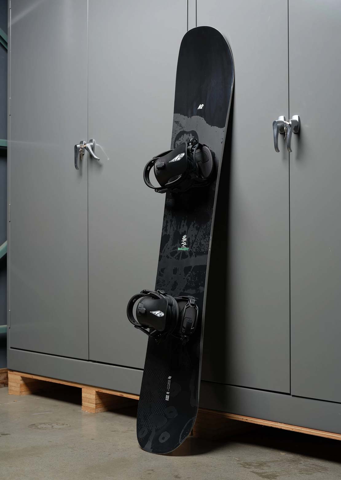 K2 Men's Embassy Snowboard