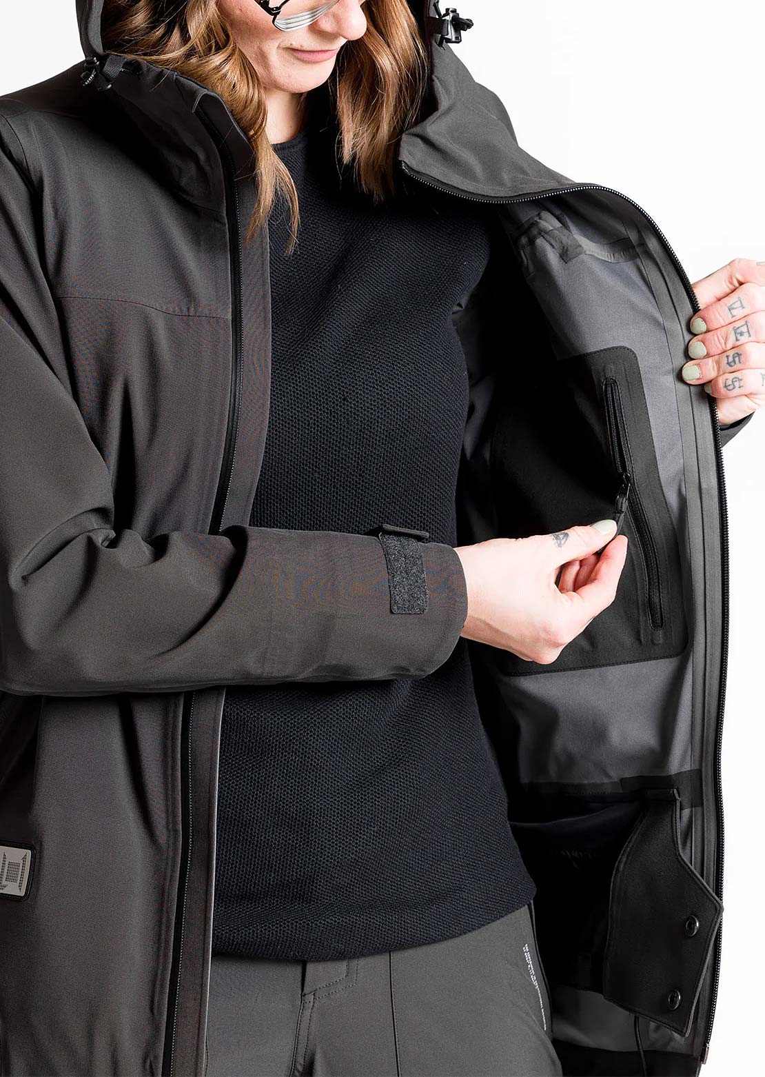 L1 Women&#39;s Nightwave Snowboard Jacket Phantom